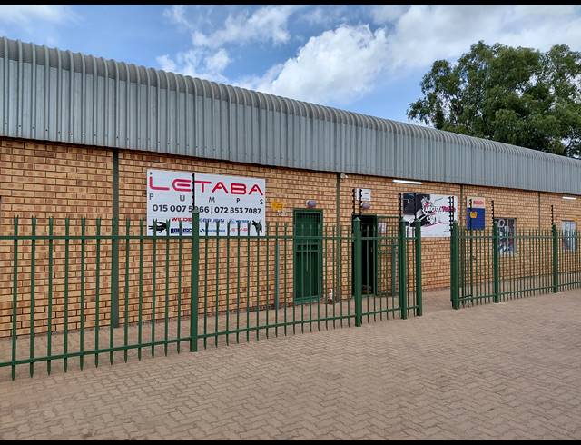 1,743M² BUSINESS FOR SALE IN MOKOPANE CENTRAL